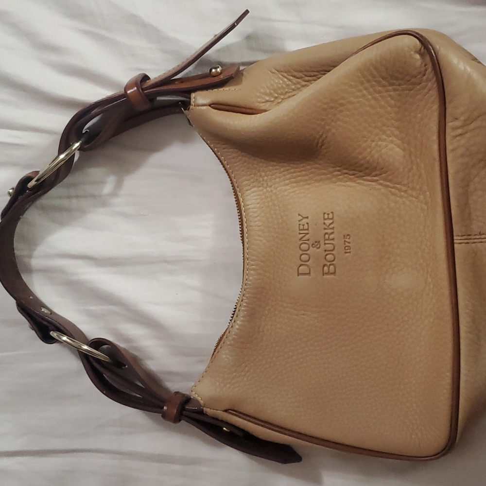 Dooney and Bourke shoulder bag